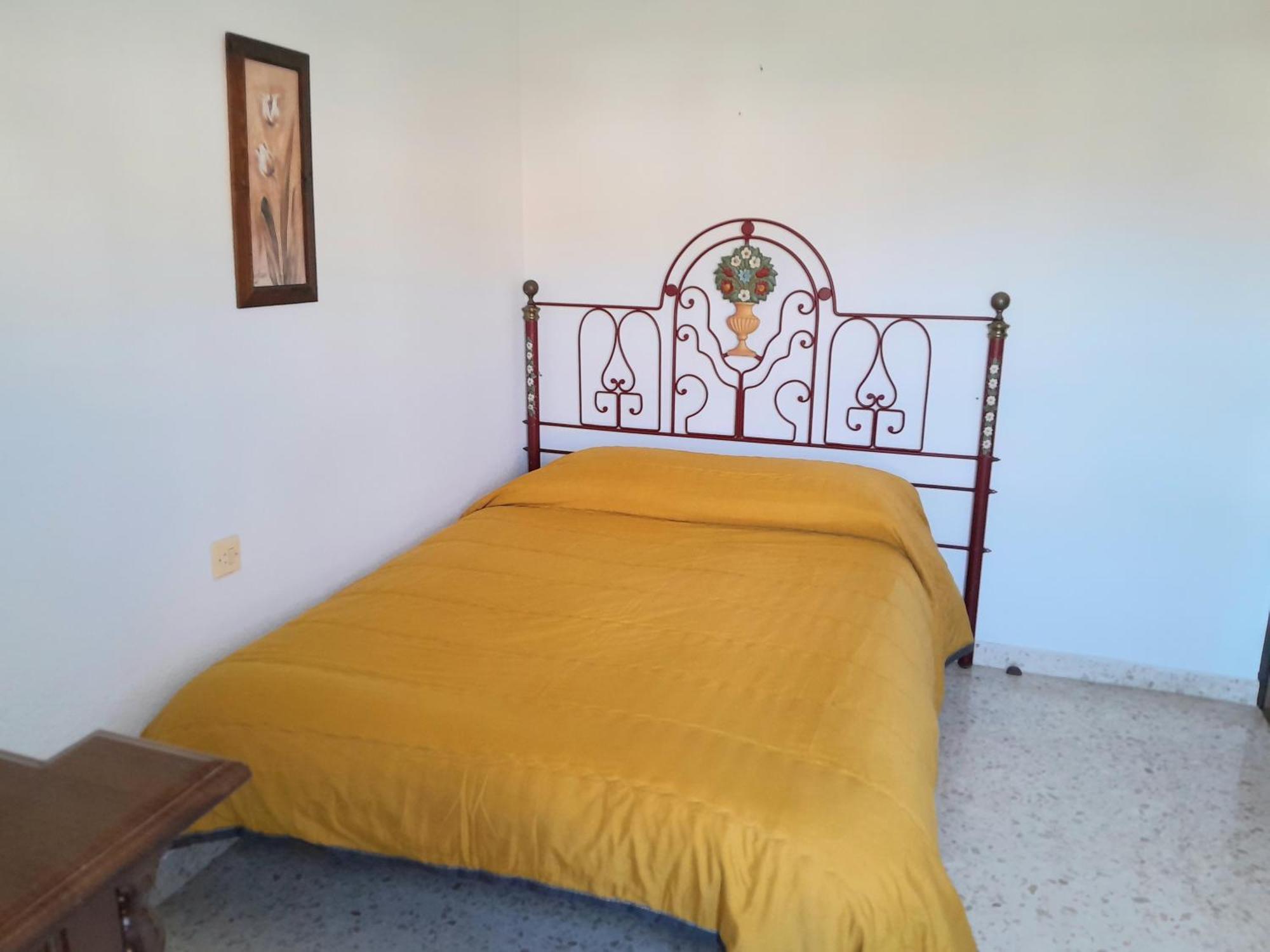 Room In Shared Apartment With Parking Almuñécar Екстериор снимка