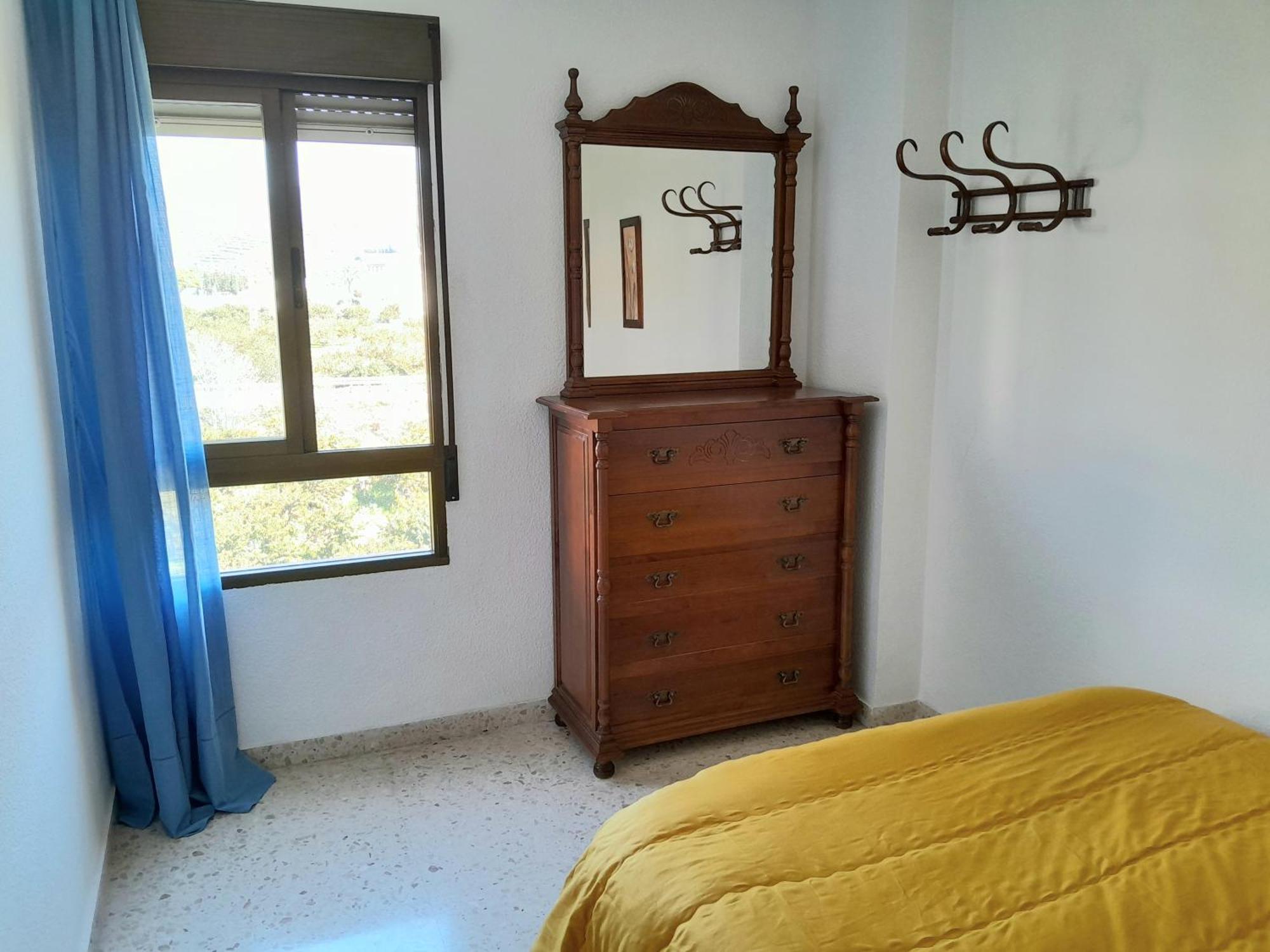 Room In Shared Apartment With Parking Almuñécar Екстериор снимка