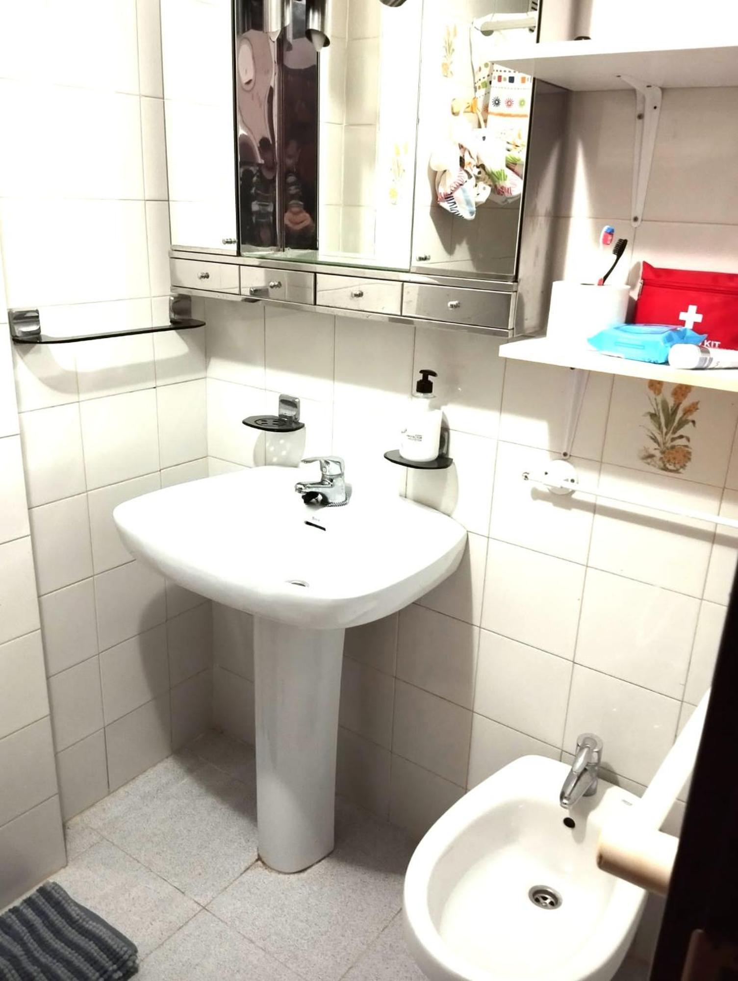 Room In Shared Apartment With Parking Almuñécar Екстериор снимка