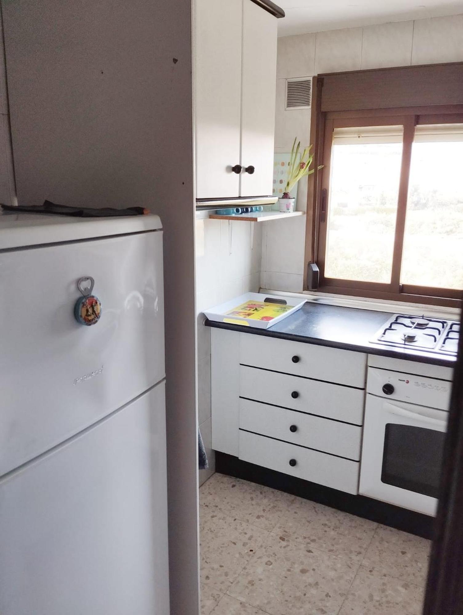 Room In Shared Apartment With Parking Almuñécar Екстериор снимка
