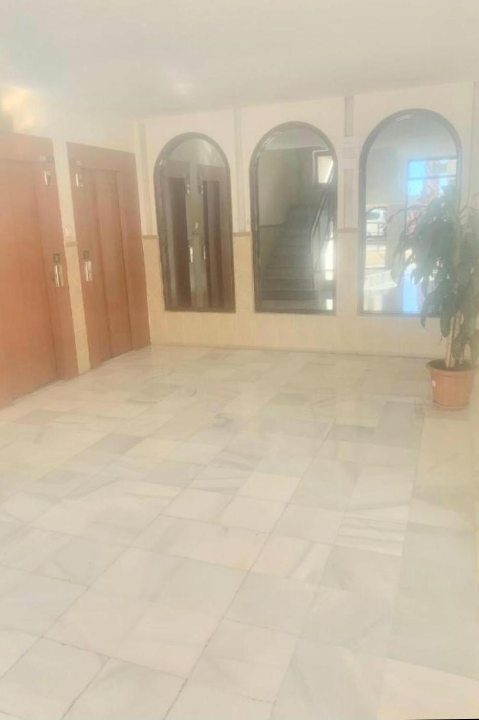 Room In Shared Apartment With Parking Almuñécar Екстериор снимка